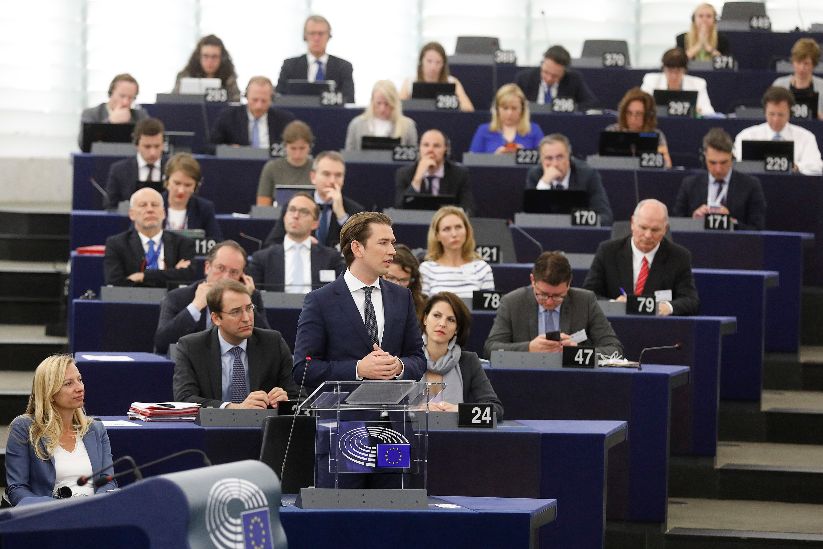 Le chancelier fédéral Sebastian Kurz présente le programme d’activités de la présidence autrichienne au Parlement européen