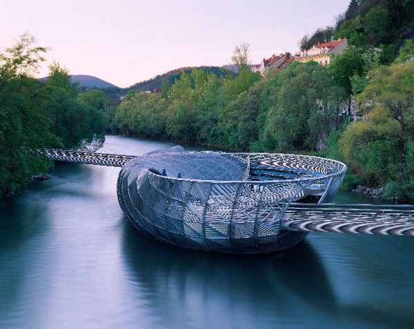 Île sur le fleuve Mur, Graz, Styrie