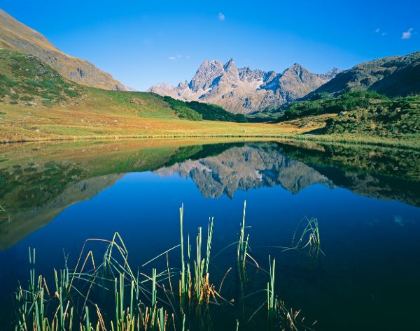 Le lac Pfannsee dans la vallée Silbertal au Vorarlberg